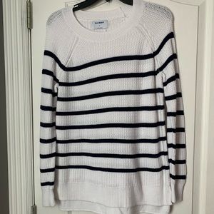 Sweater that is from old navy that is white with navy blue lines.